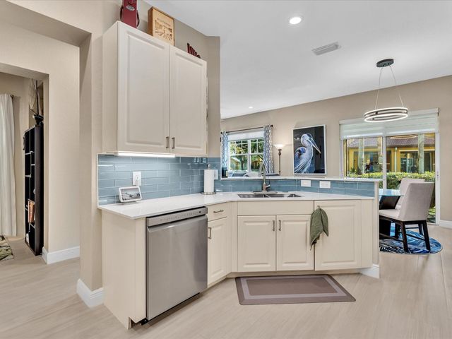 5779 NW 120th Avenue, Coral Springs, FL 33076