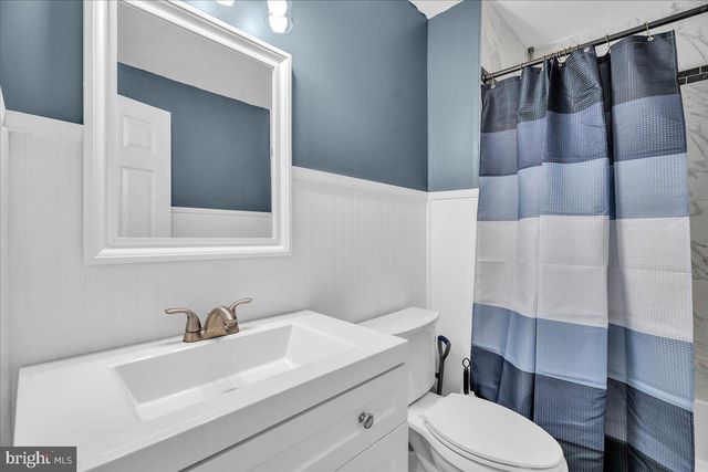 16 FOMALHAUT CT, Blackwood, NJ 08012