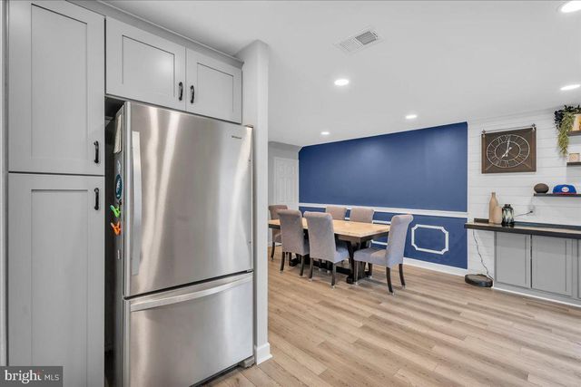 16 FOMALHAUT CT, Blackwood, NJ 08012