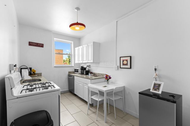 854 N High Street, G, Columbus, OH 43215