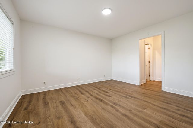 750 Zorn Ave 3, Louisville, KY 40206
