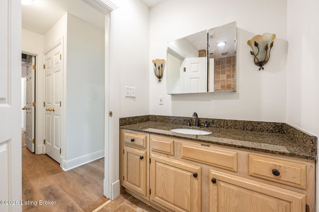 750 Zorn Ave 3, Louisville, KY 40206