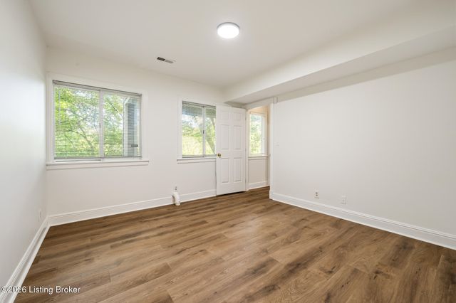 750 Zorn Ave 3, Louisville, KY 40206