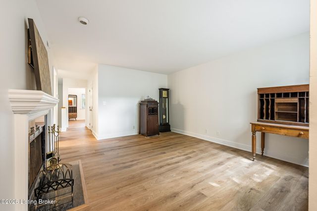 750 Zorn Ave 3, Louisville, KY 40206