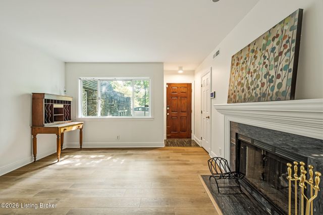 750 Zorn Ave 3, Louisville, KY 40206