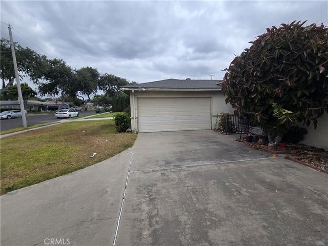 528 Moonbeam, Placentia, CA 92870