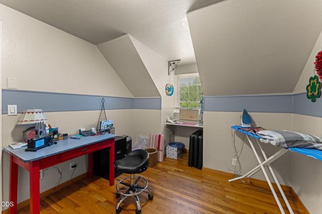 533 NW D Street, Grants Pass, OR 97526