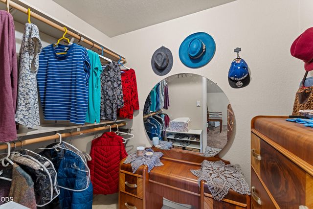 533 NW D Street, Grants Pass, OR 97526