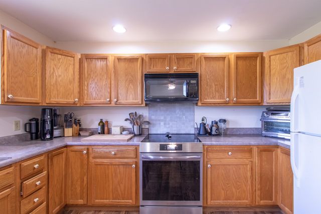 989 Bergeron Road, Troy, VT 05859