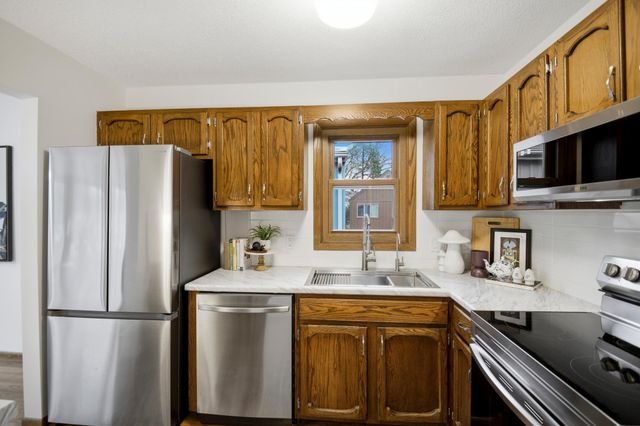 215 Elton Hills Drive NW 31, Rochester, MN 55901