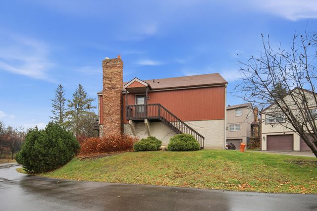 215 Elton Hills Drive NW 31, Rochester, MN 55901