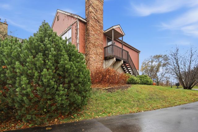 215 Elton Hills Drive NW 31, Rochester, MN 55901