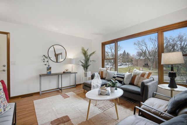 215 Elton Hills Drive NW 31, Rochester, MN 55901