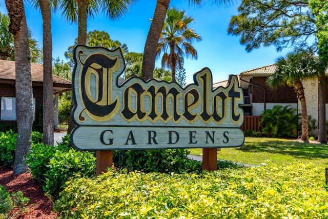 3302 SE Guinevere Lane B, Port St. Lucie, FL 34952