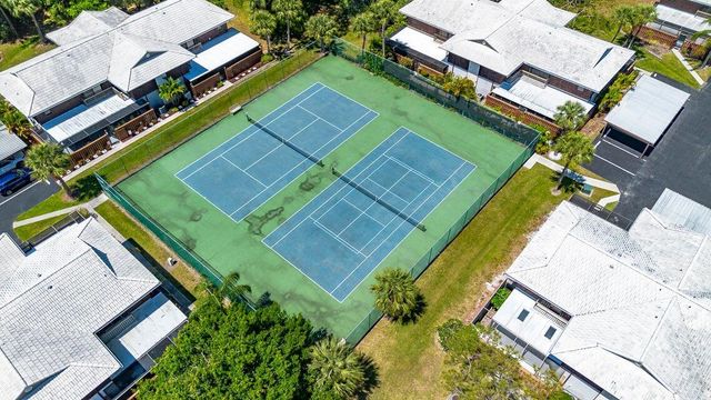 3302 SE Guinevere Lane B, Port St. Lucie, FL 34952