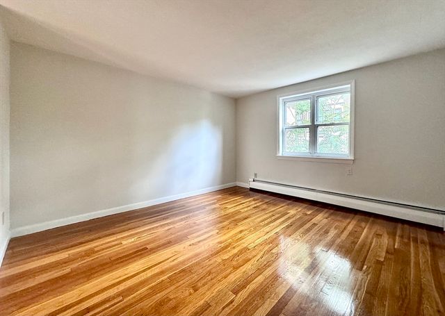 10 Vinal St 3, Boston, MA 02135