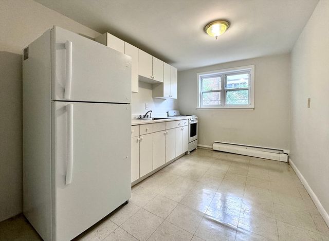 10 Vinal St 3, Boston, MA 02135