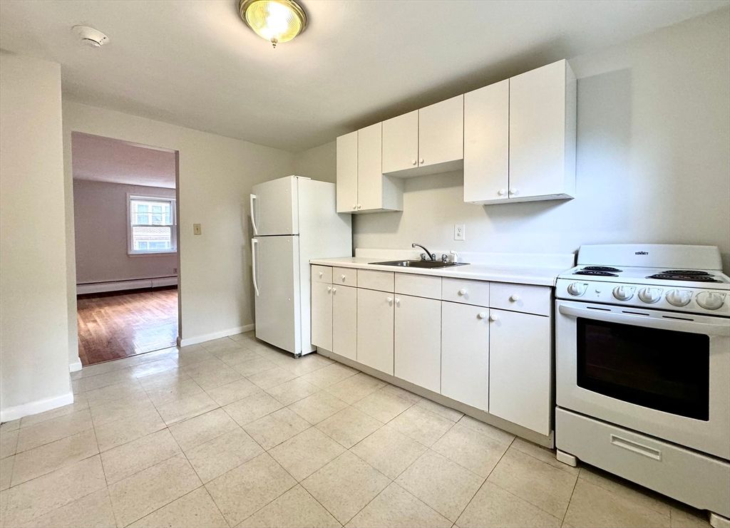 10 Vinal St 3, Boston, MA 02135