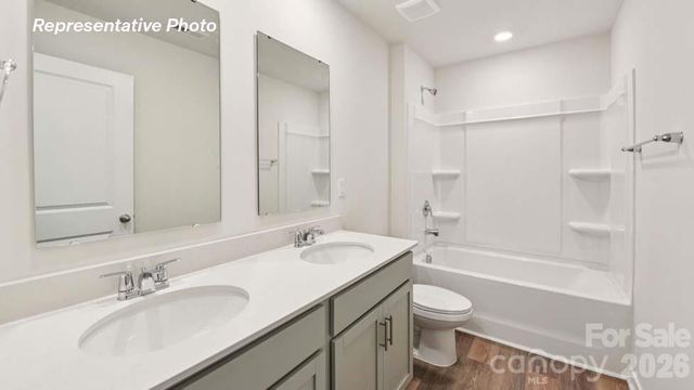 11403 Cardinal Creek Avenue, Charlotte, NC 28215