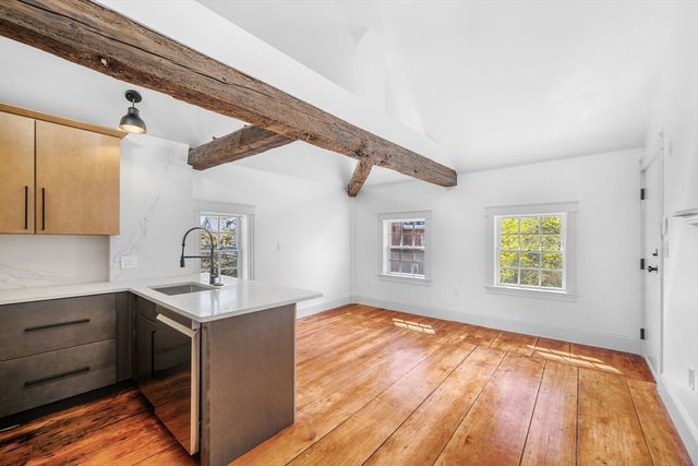 23 Summer Street 9, Salem, MA 01970