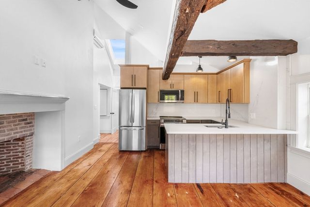 23 Summer Street 9, Salem, MA 01970