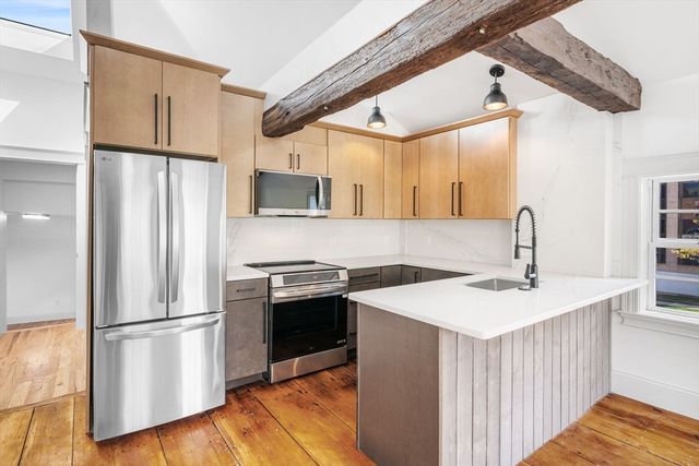 23 Summer Street 9, Salem, MA 01970