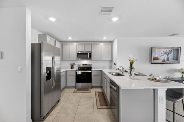 3345 BLUE ESTUARY ROAD, Wimauma, FL 33598