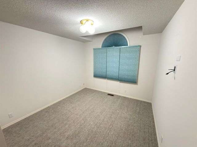 2427 N VINEGATE CT, Wichita, KS 67226