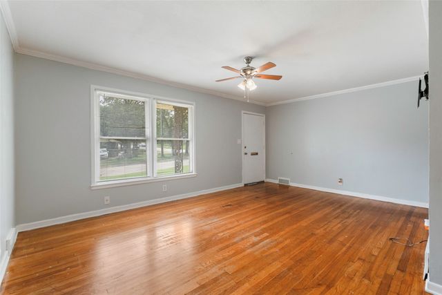 4828 Eastline Drive, Fort Worth, TX 76119
