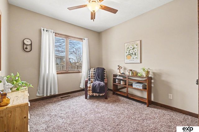 950 N Brooks Hollow Drive, Fremont, NE 68025