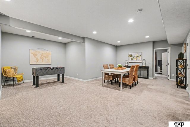 950 N Brooks Hollow Drive, Fremont, NE 68025