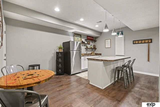 950 N Brooks Hollow Drive, Fremont, NE 68025