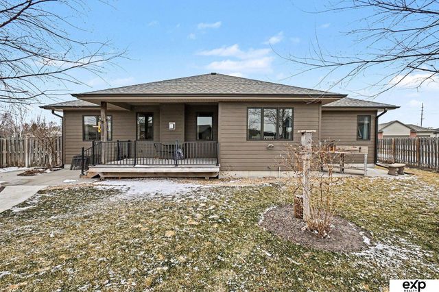 950 N Brooks Hollow Drive, Fremont, NE 68025