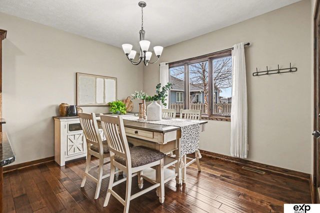 950 N Brooks Hollow Drive, Fremont, NE 68025