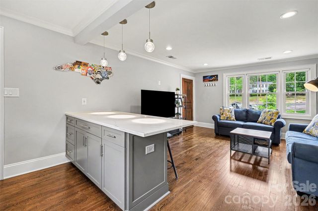 241 Wakefield Drive C, Charlotte, NC 28209