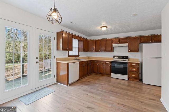 1684 Hunting Creek Drive SE, Conyers, GA 30013