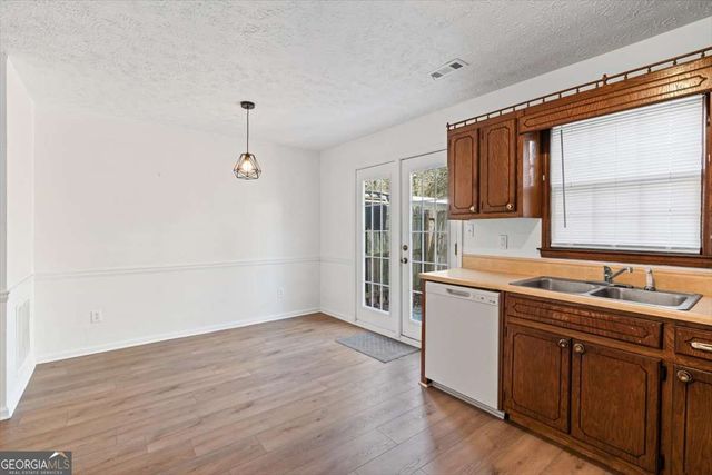 1684 Hunting Creek Drive SE, Conyers, GA 30013