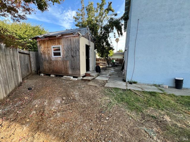 203 Baylor Dr, Vallejo, CA 94589