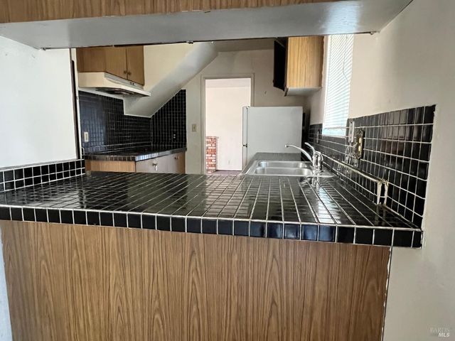 203 Baylor Dr, Vallejo, CA 94589