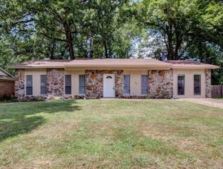 30 Pheasant Run Drive, Cabot, AR 72023