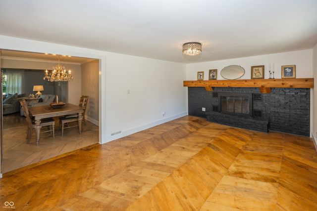 2513 E 99th Street, Carmel, IN 46280
