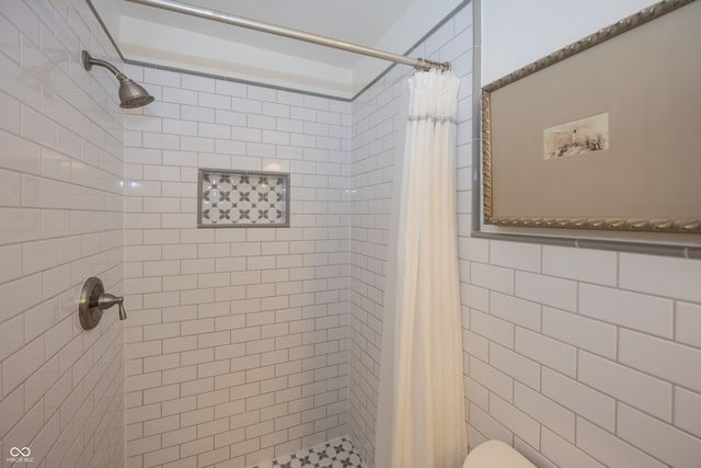 2513 E 99th Street, Carmel, IN 46280