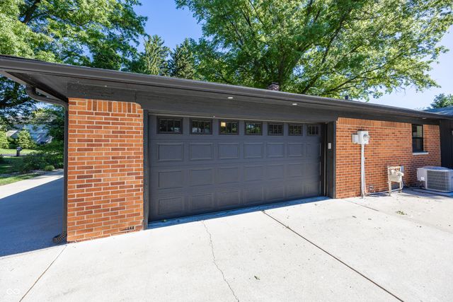 2513 E 99th Street, Carmel, IN 46280