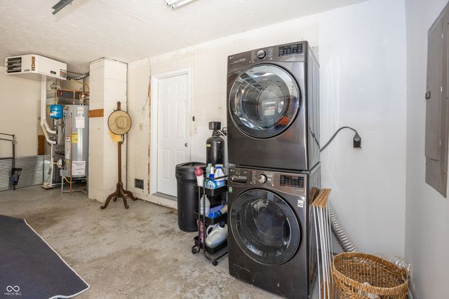 2513 E 99th Street, Carmel, IN 46280