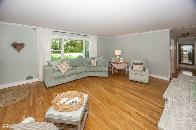 2513 E 99th Street, Carmel, IN 46280