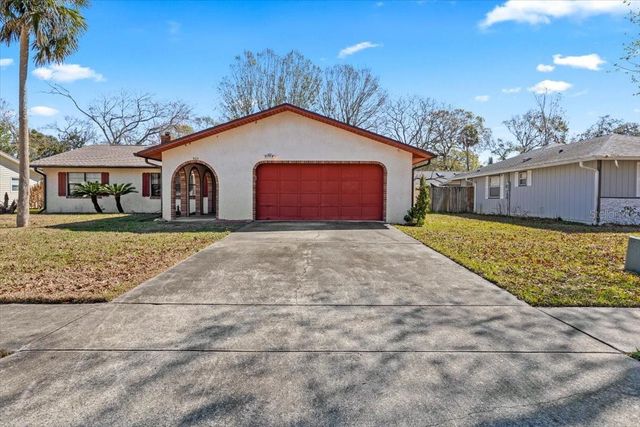 923 SANDLE WOOD DRIVE, Port Orange, FL 32127