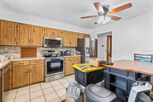 923 SANDLE WOOD DRIVE, Port Orange, FL 32127