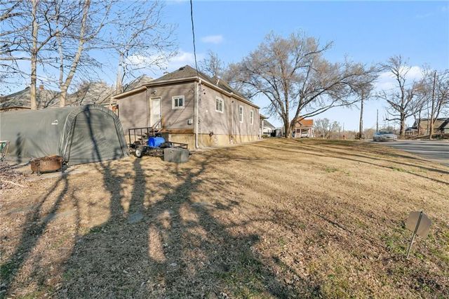 120 S Valley Street, Kansas City, KS 66102