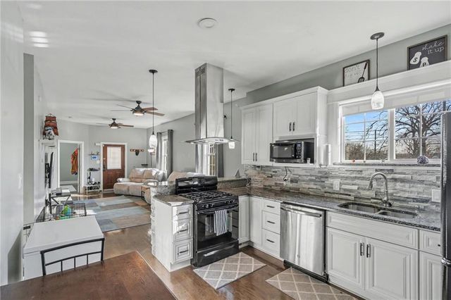 120 S Valley Street, Kansas City, KS 66102