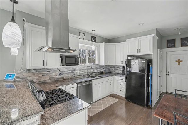 120 S Valley Street, Kansas City, KS 66102